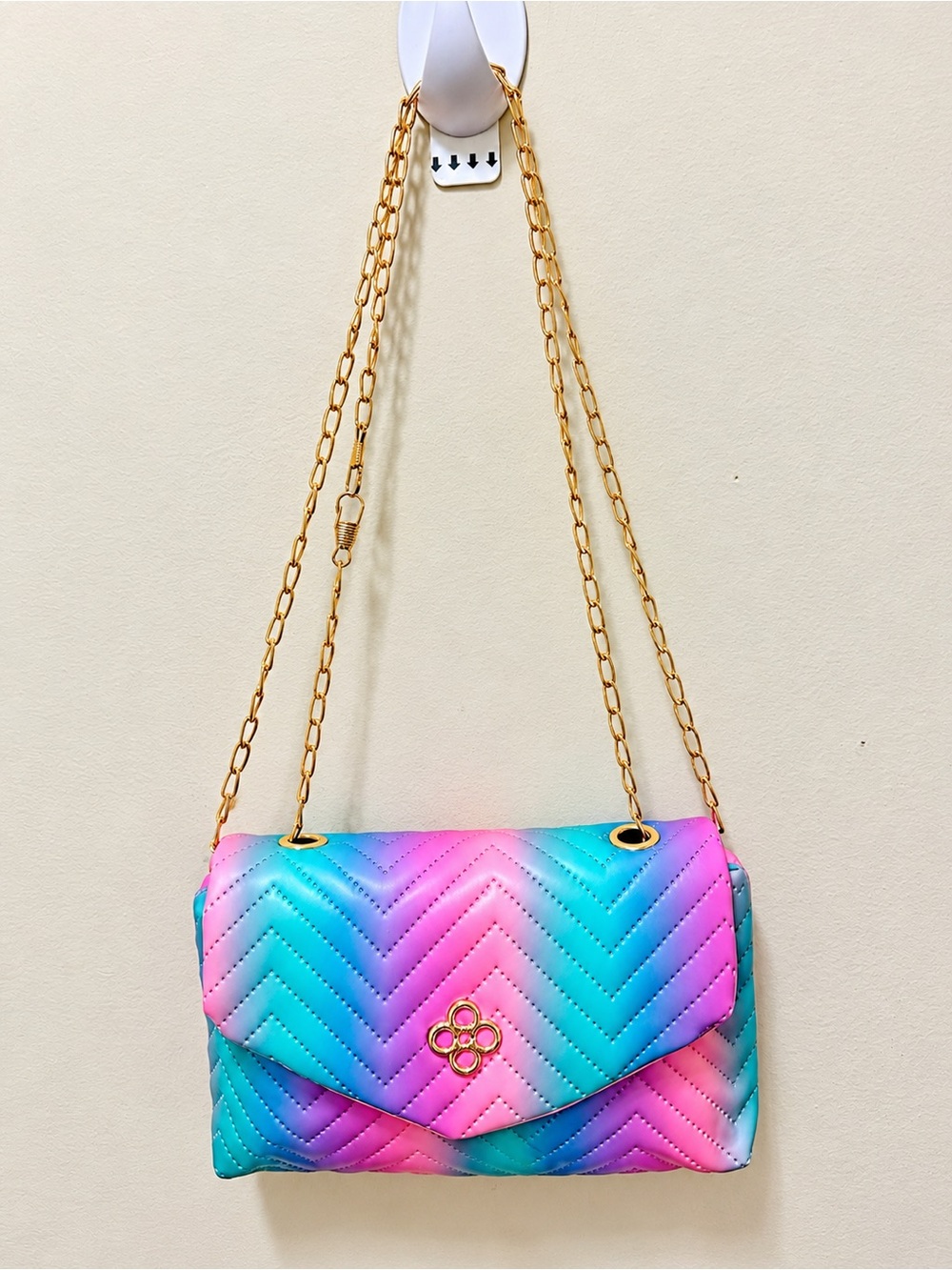 Quilted Gradient Chain Shoulder Bag - Pink & Blue - Picture 2 of 3
